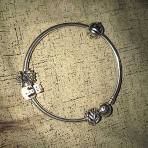 Pandora bracelet with 4 charms